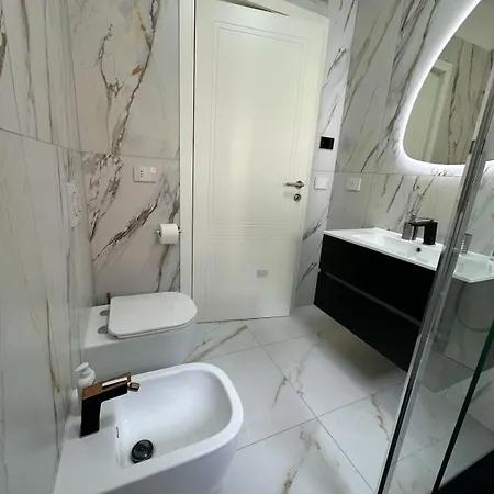 Interno 2 Peretola