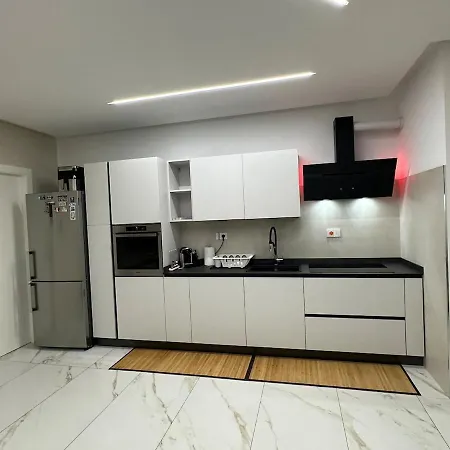 Interno 2 Florens